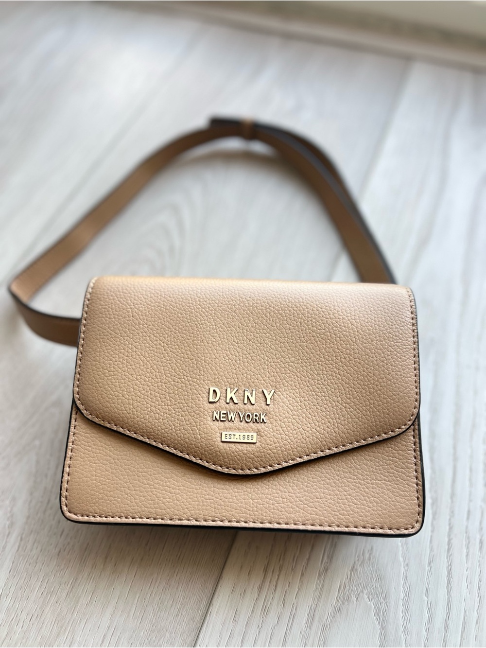 DKNY Beige/Tan Leather Crossbody Shoulder Bag